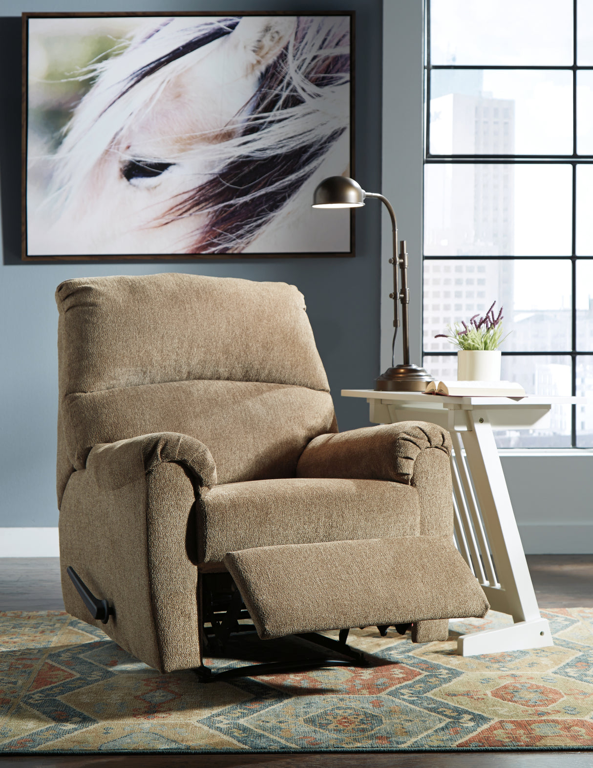 Nerviano Recliner (Color: Mocha)