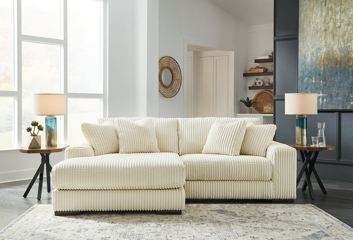 Lindyn 2-Piece Sectional with Chaise (Color: Ivory, Sectional Orientation: Left Arm Facing)