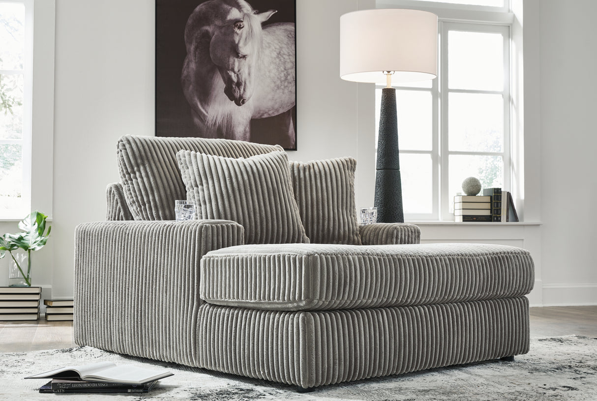 Lindyn Chaise (Color: Fog)