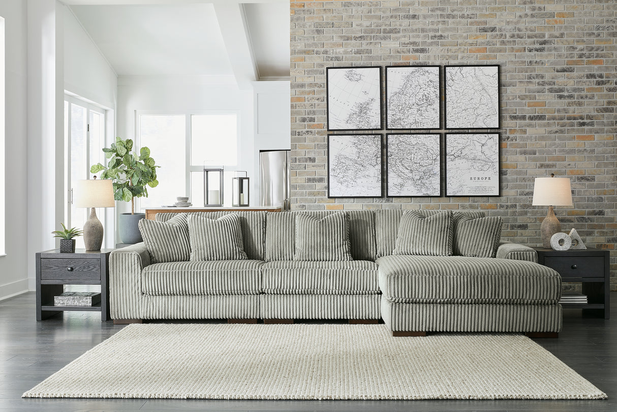 Lindyn 3-Piece Sectional with Chaise (Color: Fog, Sectional Orientation: Right Arm Facing)