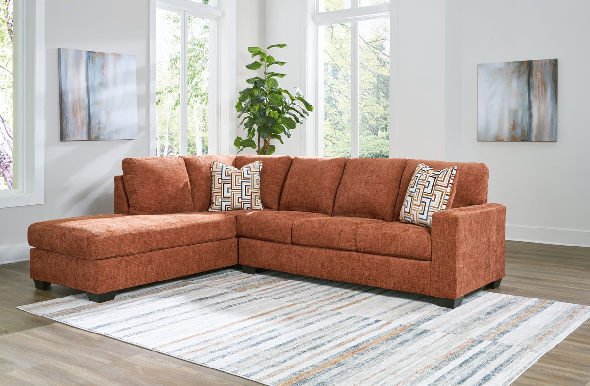 Aviemore 2-Piece Sectional with Chaise (Color: Spice, Sectional Orientation: Left Arm Facing)