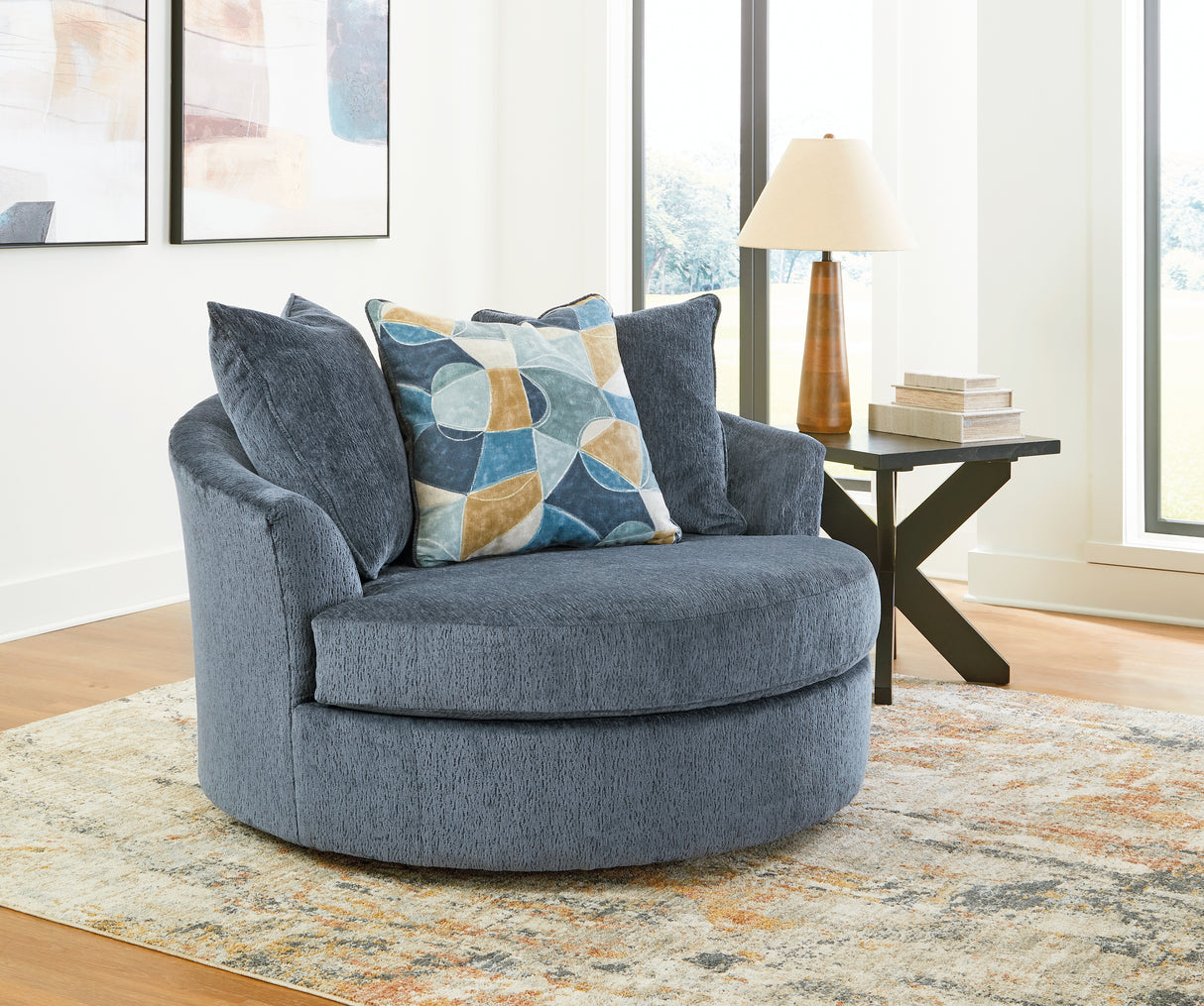Maxon Place Oversized Swivel Accent Chair (Color: Navy)