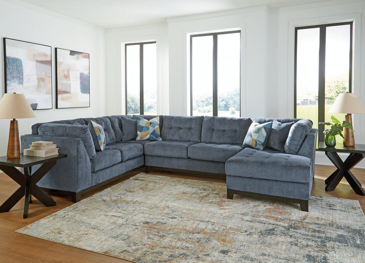 Maxon Place 3-Piece Sectional with Chaise (Color: Navy, Sectional Orientation: Right Arm Facing)