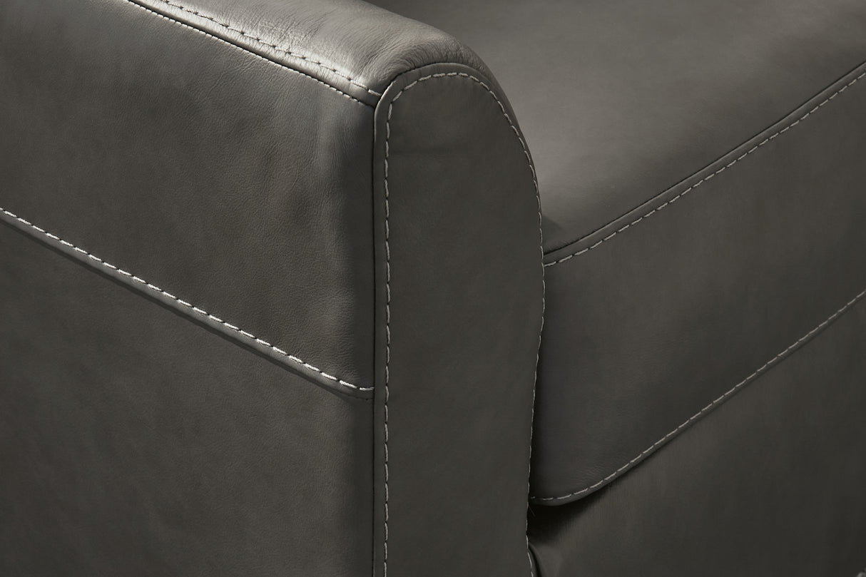 Valderno 2-Piece Sectional with Chaise (Color: Fog)