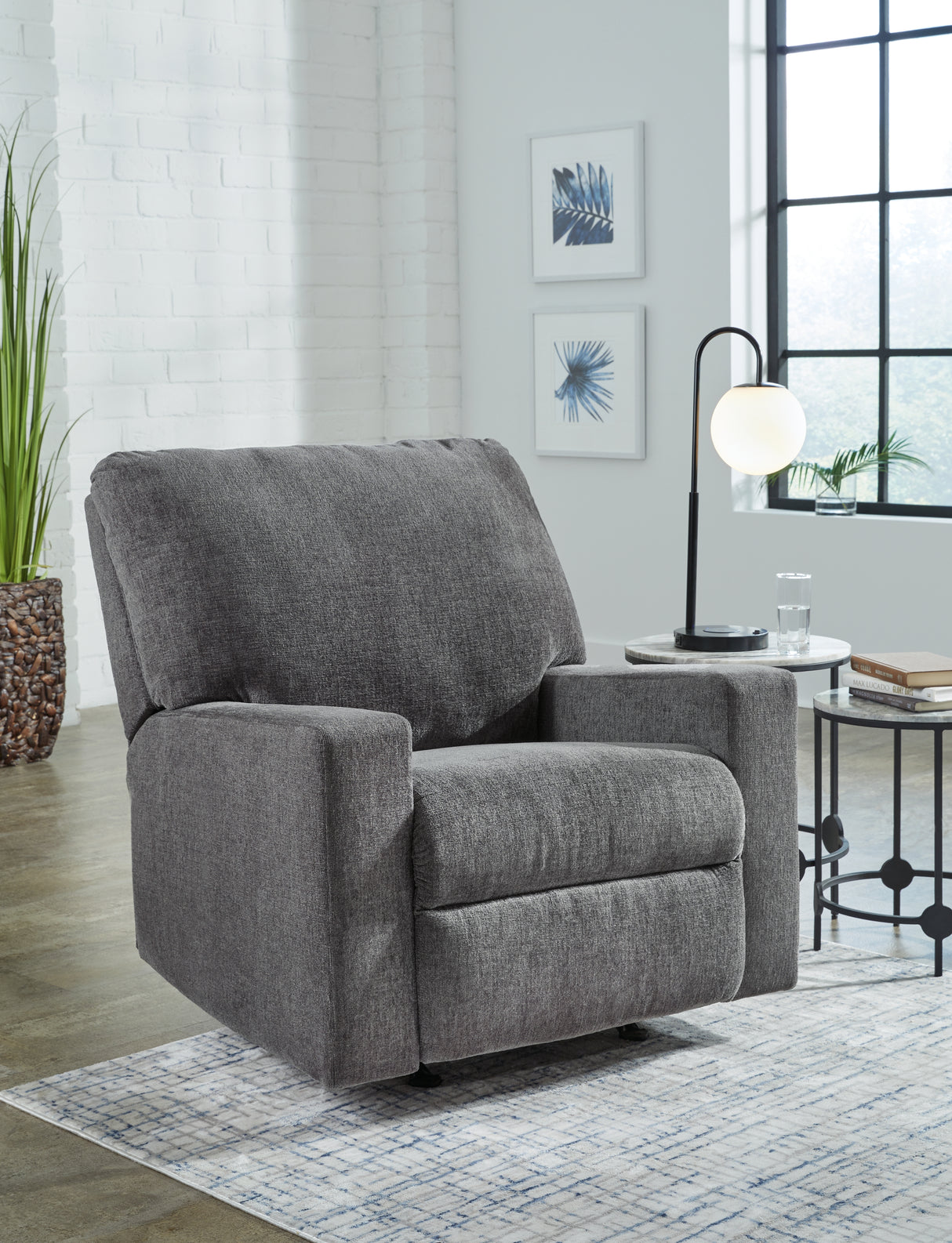 Rannis Recliner (Color: Pewter)