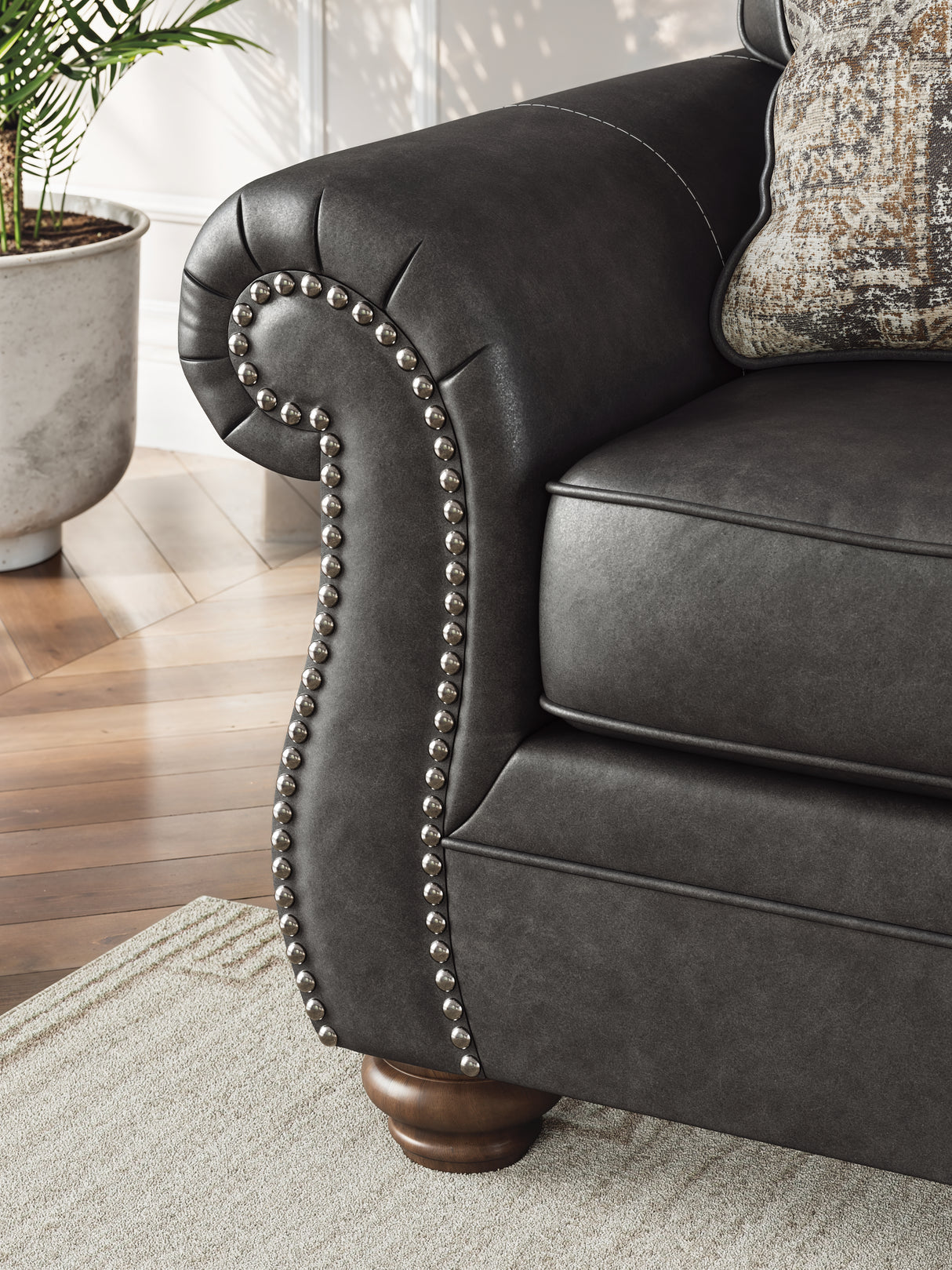 Chasemore Sofa (Color: Granite)