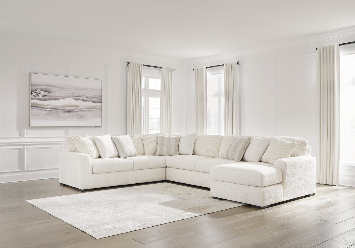 Chessington 4-Piece Sectional with Chaise (Sectional Orientation: Right Arm Facing)
