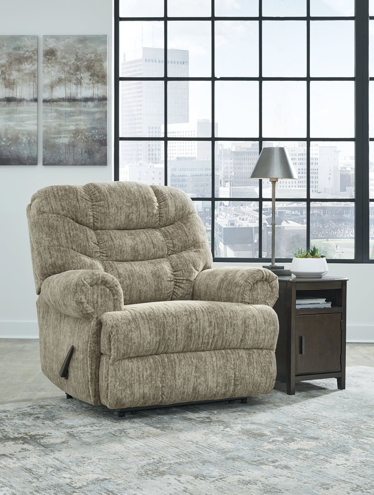 Movie Man Recliner (Color: Taupe)