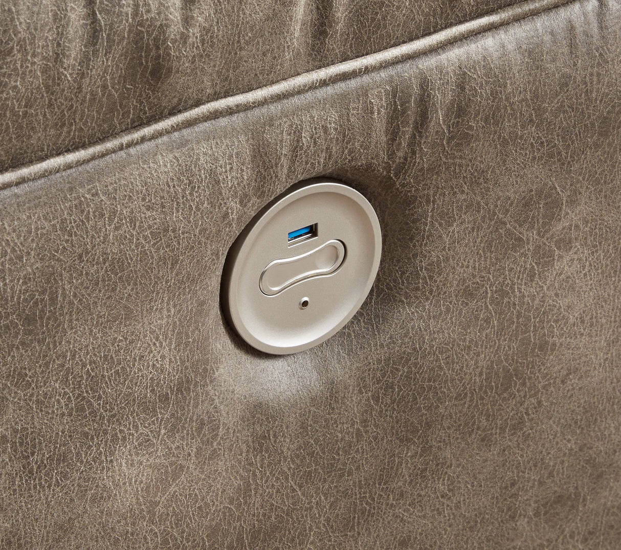 Ravenel 3-Piece Power Reclining Sectional (Configuration: 4-Piece (Ravenel Left-Arm Facing Power Reclining Loveseat with Console, Ravenel Armless Chair, Ravenel Right-Arm Facing Power Reclining Loveseat, Ravenel Wedge))