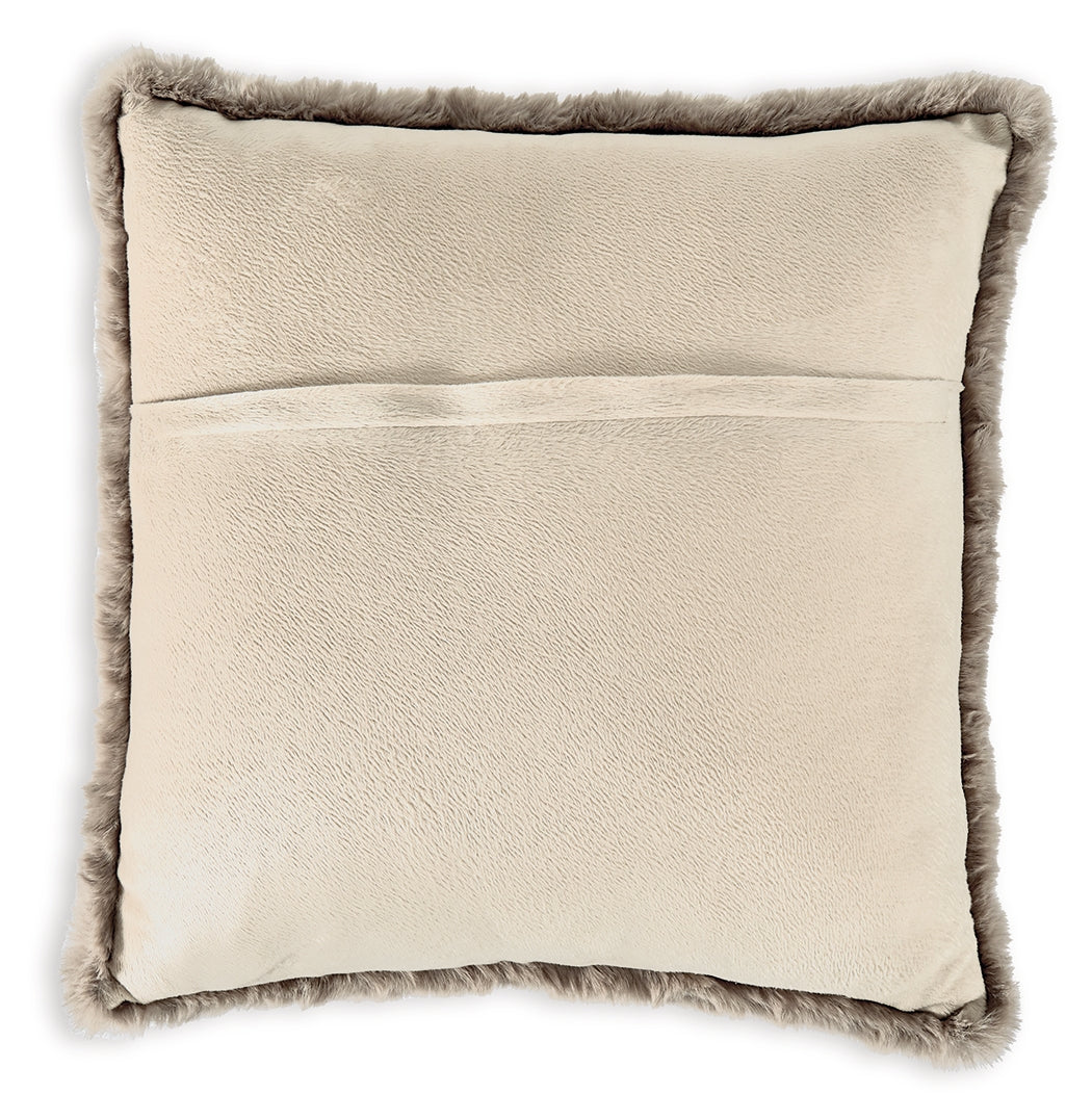 Gariland Pillow (Color: Taupe)