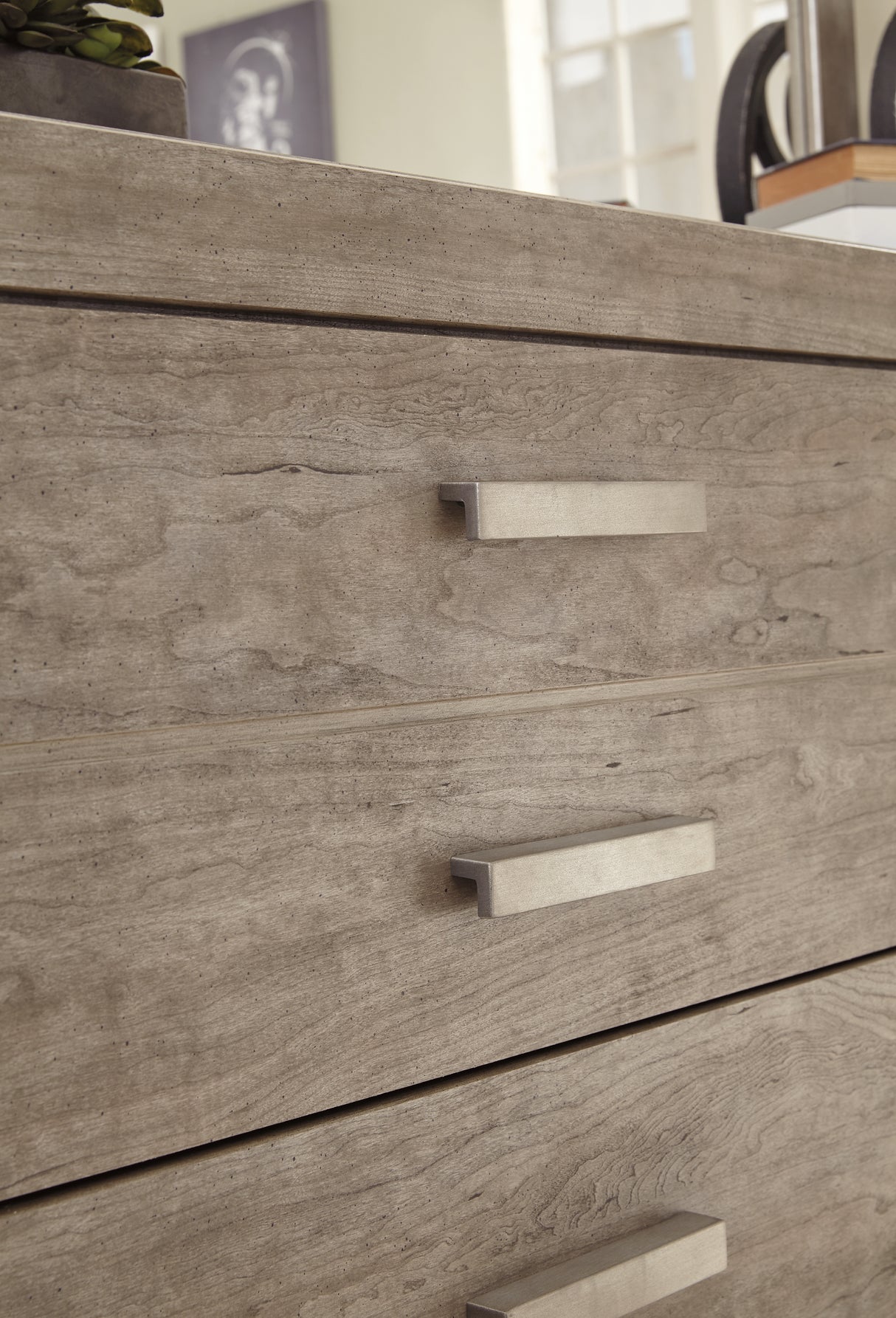 Culverbach Full Panel Bed, Dresser and Nightstand (Bed Size: Full)