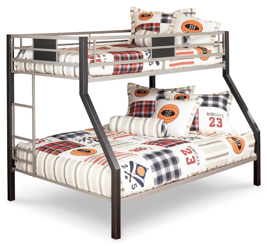Dinsmore Twin over Full Bunk Bed with Mattresses (Bed Size: Twin Over Full)