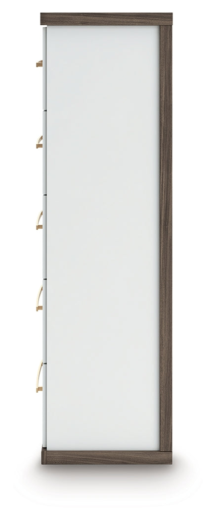 Kendanport Chest of Drawers