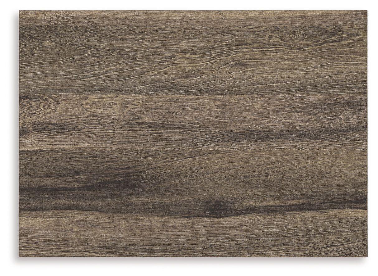 Elbrim Queen Panel Bed, Dresser, Mirror and Nightstand (Bed Size: Queen)