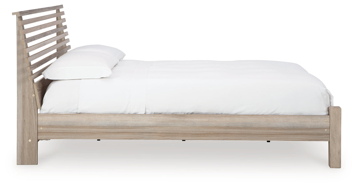 Hasbrick Queen Slat Panel Bed (Bed Size: Queen)