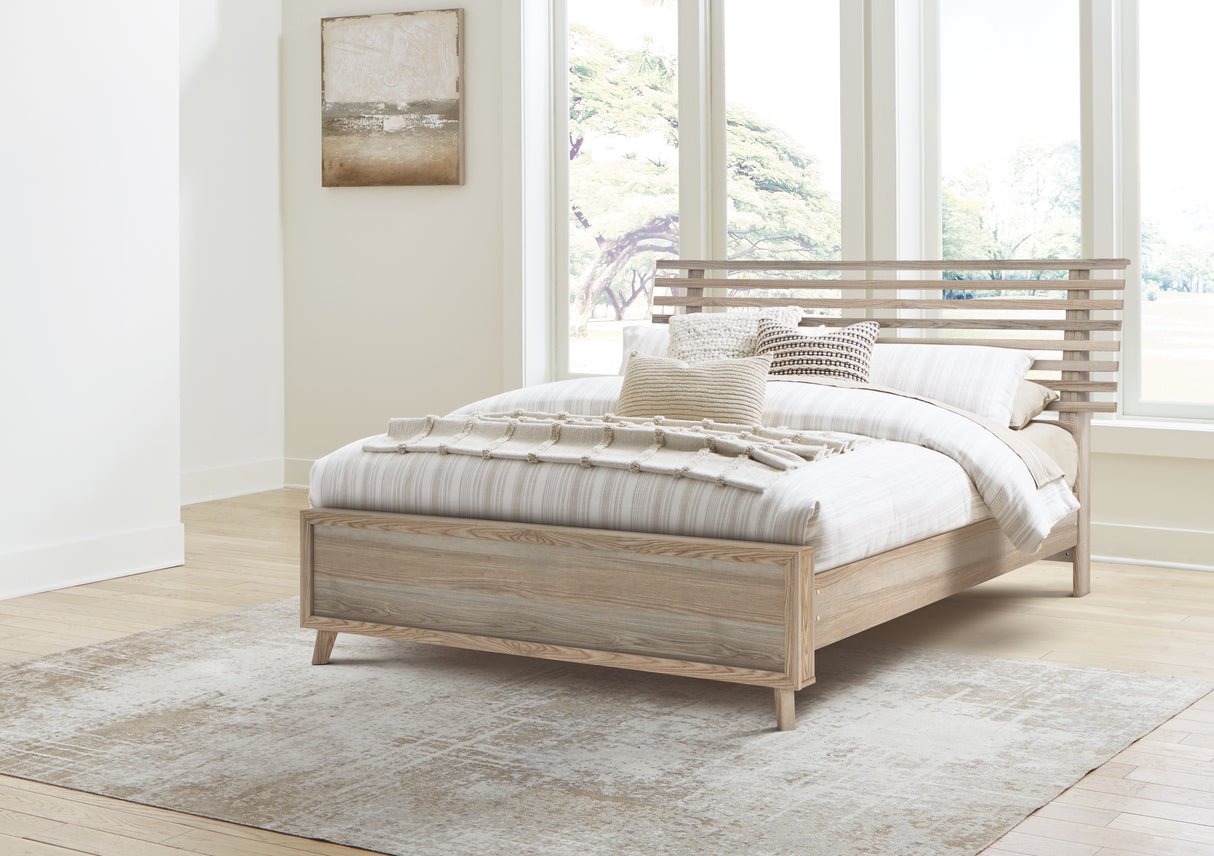 Hasbrick Queen Slat Panel Bed (Bed Size: Queen)
