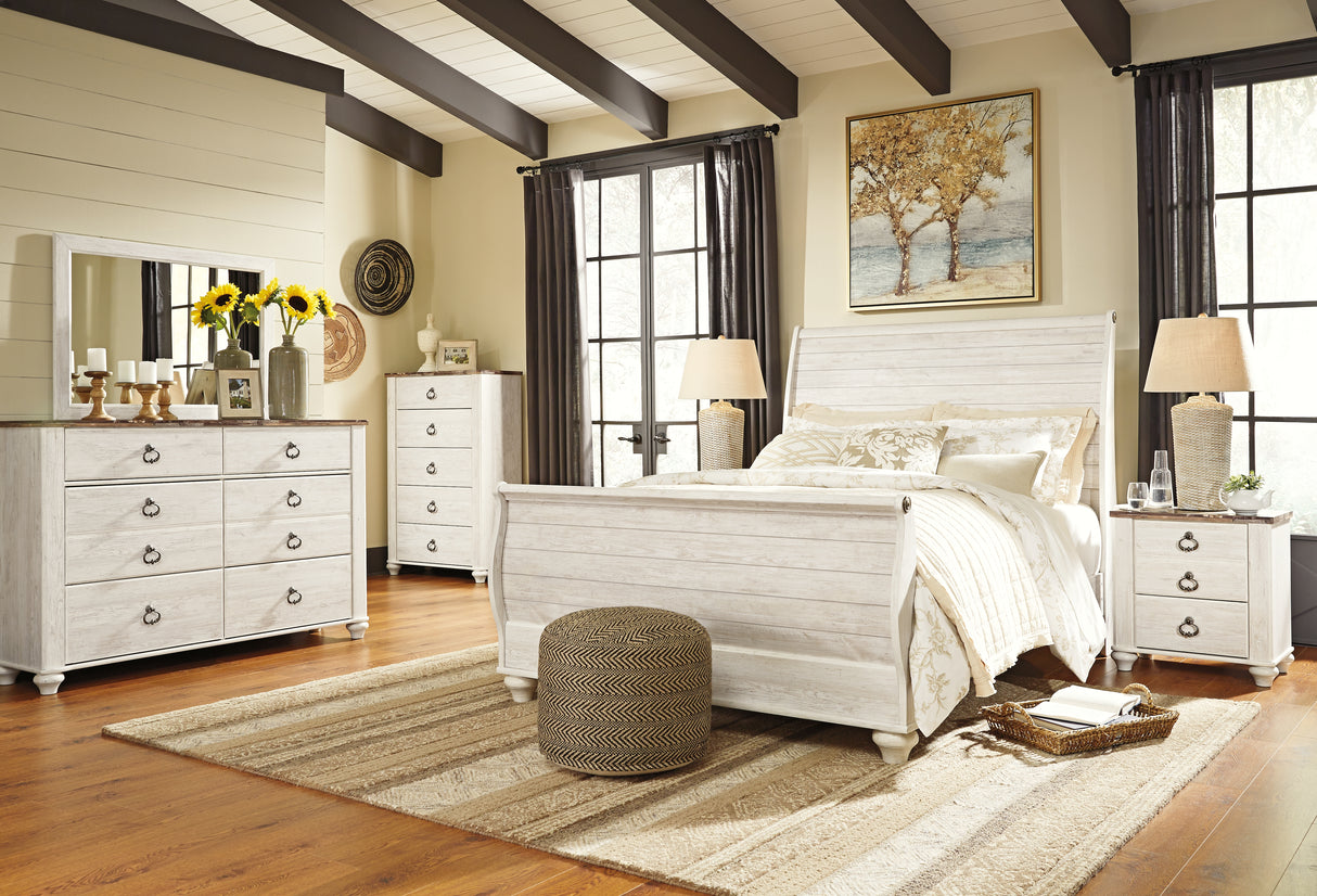 Willowton Queen Sleigh Bed (Bed Size: Queen)