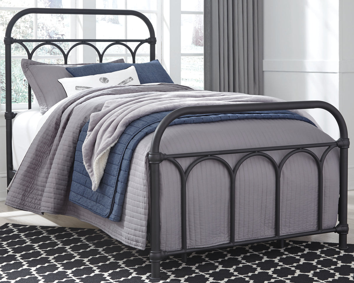 Nashburg Queen Metal Bed (Bed Size: Twin)