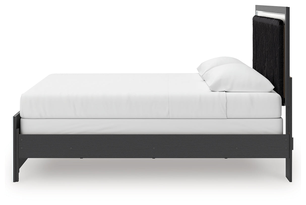 Zuraleus King Panel Bed, Dresser, Mirror and Nightstand (Bed Size: King)