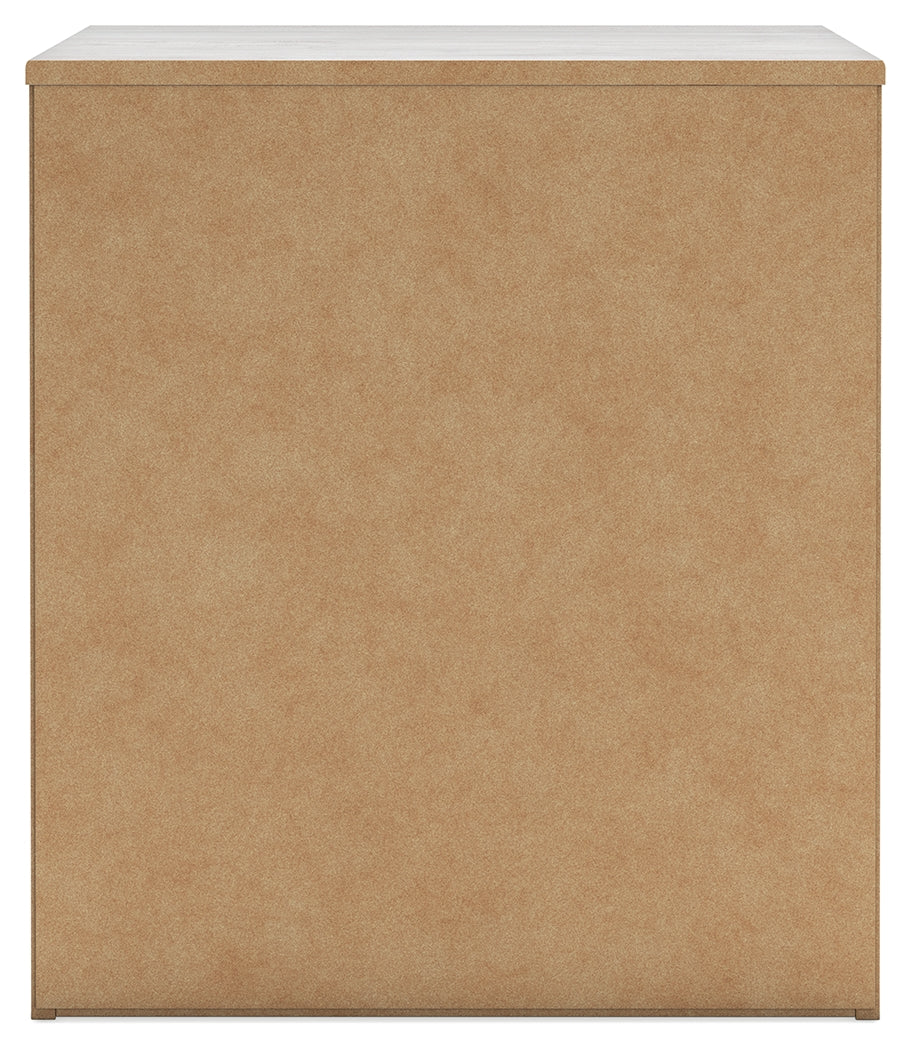 Cayboni Queen Panel Bed, Dresser, Mirror and Nightstand (Bed Size: Queen)