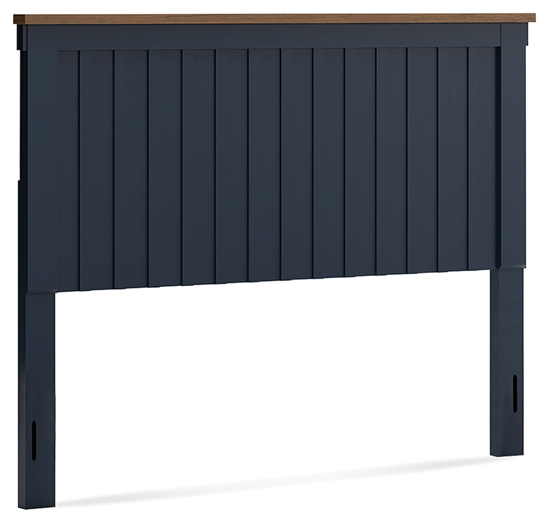 Landocken 6-Piece Queen Panel Headboard with Mirrored Dresser, Chest and 2 Nightstands (Queen Panel Headboard, Dresser, Bedroom Mirror, Chest of Drawers, Nightstand, Nightstand)