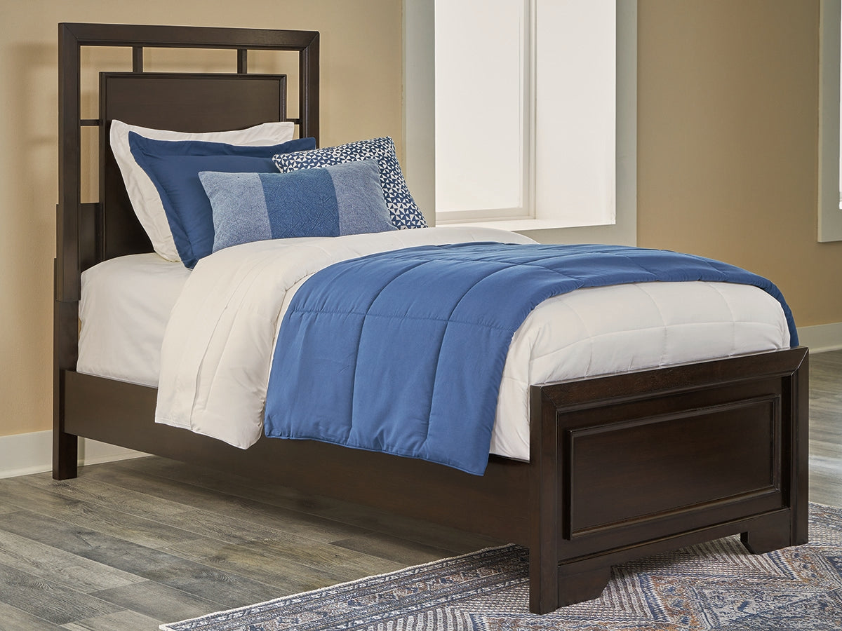 Covetown Twin Panel Bed, Dresser and Mirror (Bed Size: Twin)