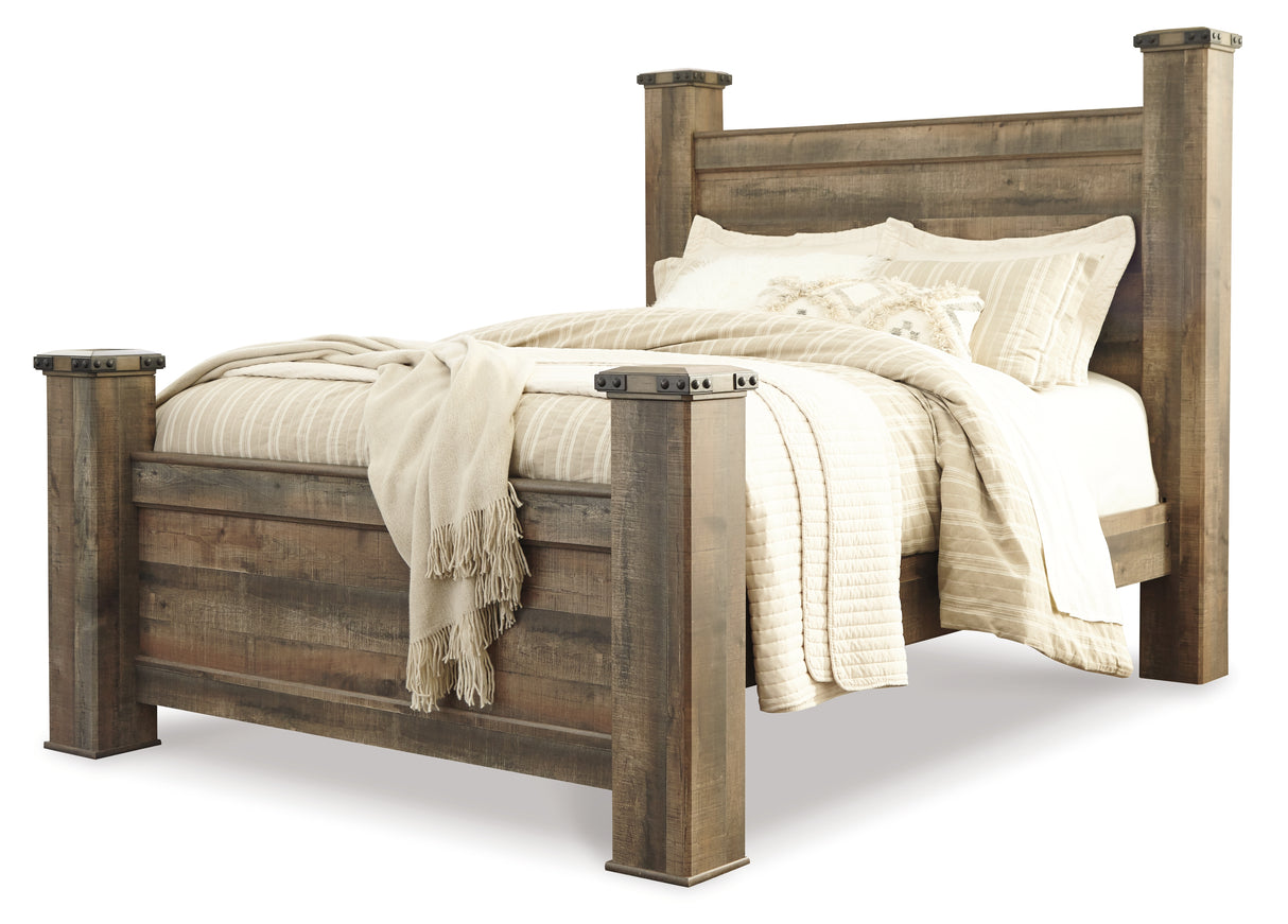 Trinell Queen Poster Bed (Bed Size: Queen)