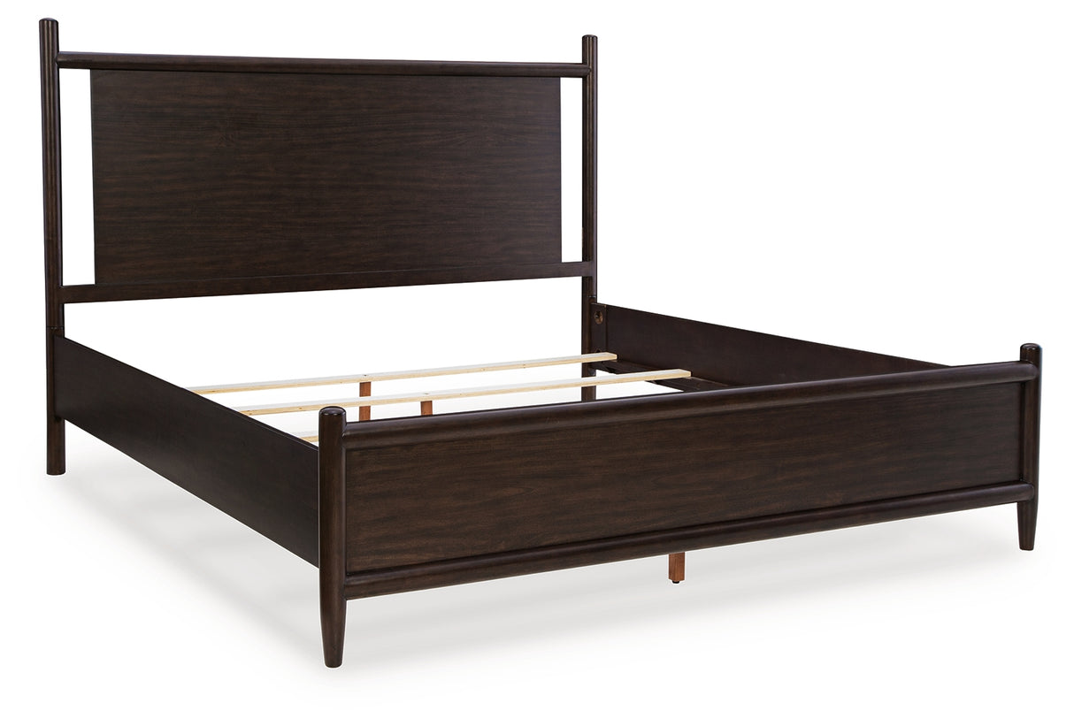 Dantenton Queen Panel Bed (Bed Size: Queen)