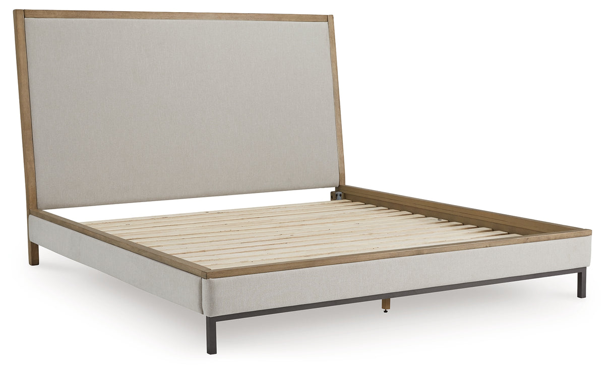 Tomtyn Queen Upholstered Bed (Bed Size: California King)
