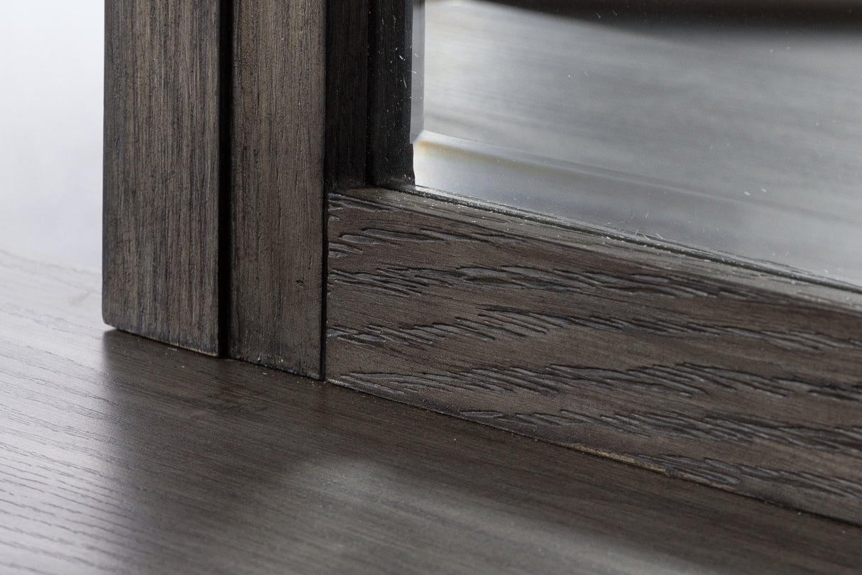 Montillan King Panel Bed, Dresser and Mirror (Bed Size: King)