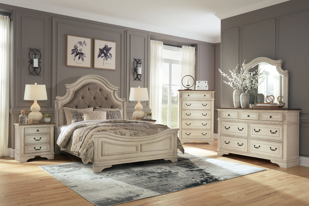 Realyn Queen Upholstered Panel Bed, Dresser and Mirror (Bed Size: Queen)