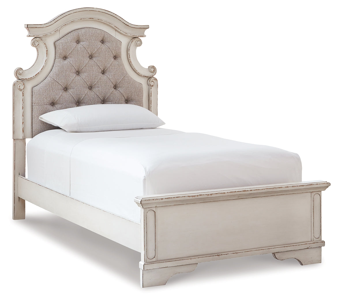 Realyn Twin Panel Bed, Dresser, Mirror, Chest and Nightstand (Bed Size: Twin)