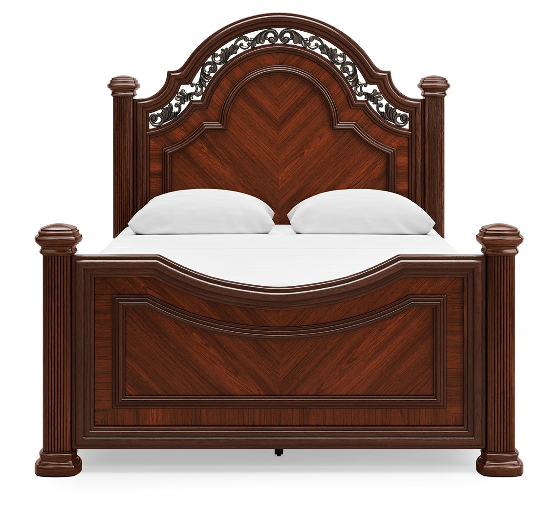 Lavinton Queen Poster Bed (Bed Size: Queen)