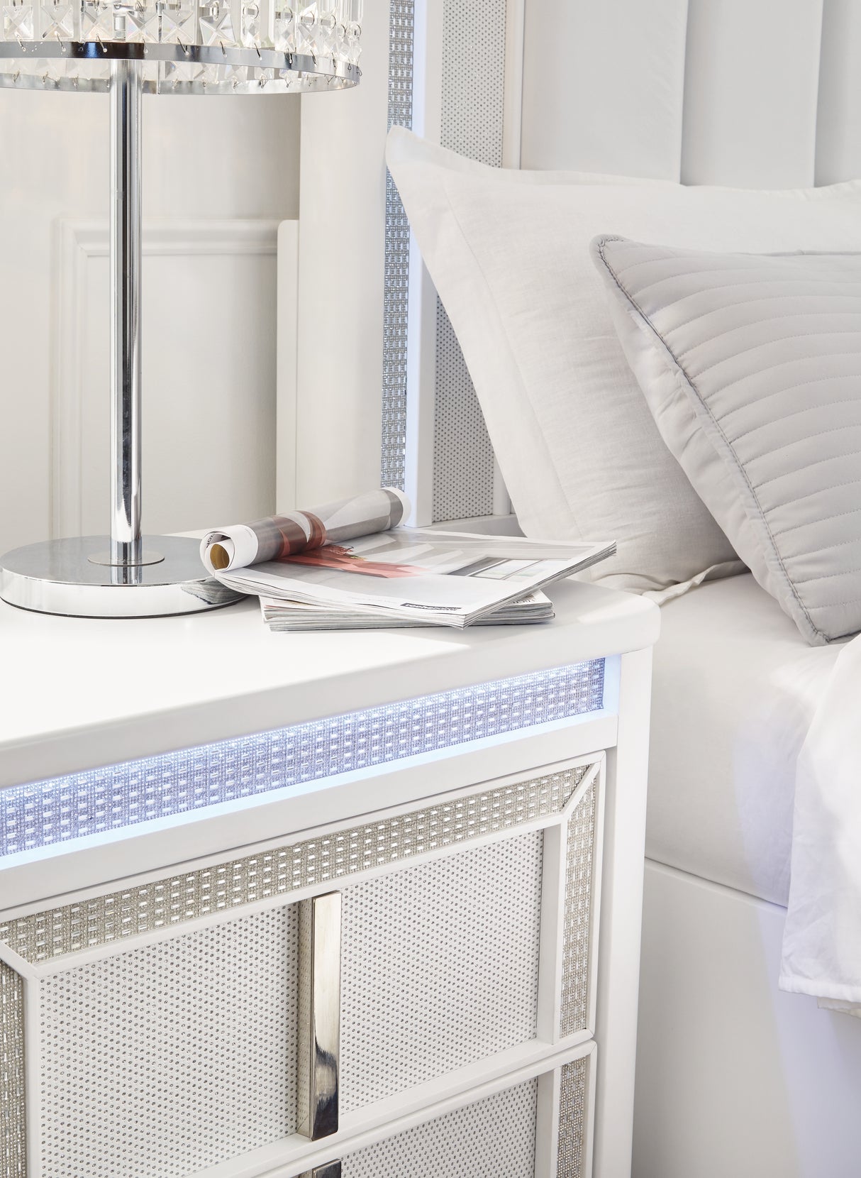 Chalanna 5-Piece California King Upholstered Storage Bed with Dresser and Nightstand (King/California King Storage Footboard with Roll Slats, King/California King Upholstered Panel Headboard, California King Rails, Dresser, Nightstand)