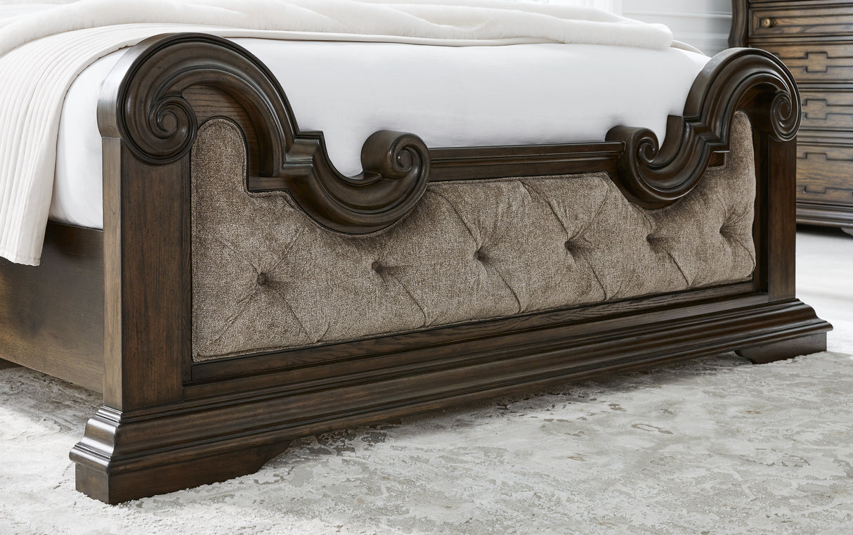 Maylee Queen Upholstered Bed (Bed Size: California King)