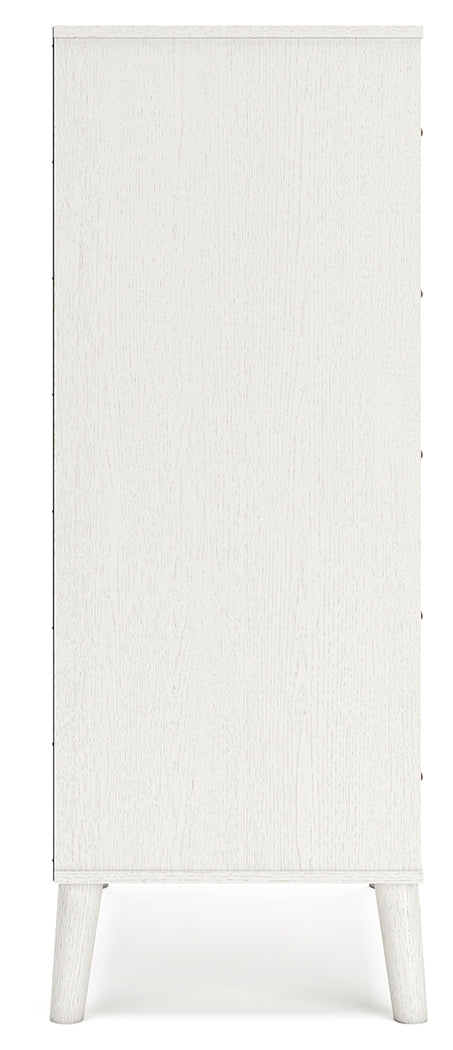 Aprilyn Chest of Drawers (Color: White)