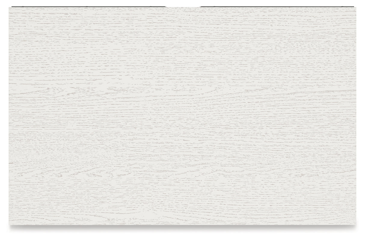 Aprilyn Chest of Drawers (Color: White)