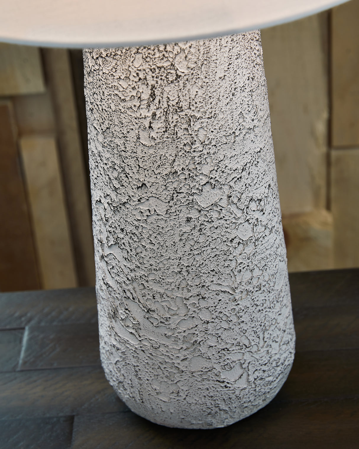 Chaston Table Lamp (Set of 2) (Color: Antique White)