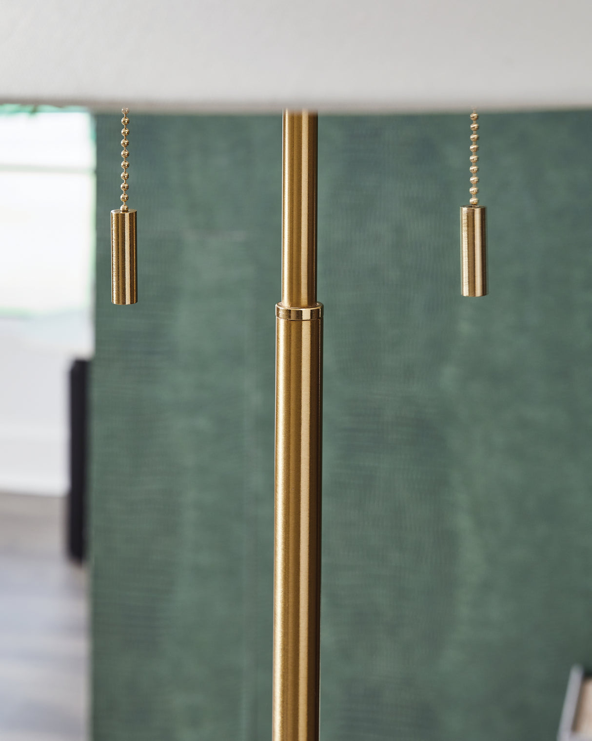 Haigwood Floor Lamp
