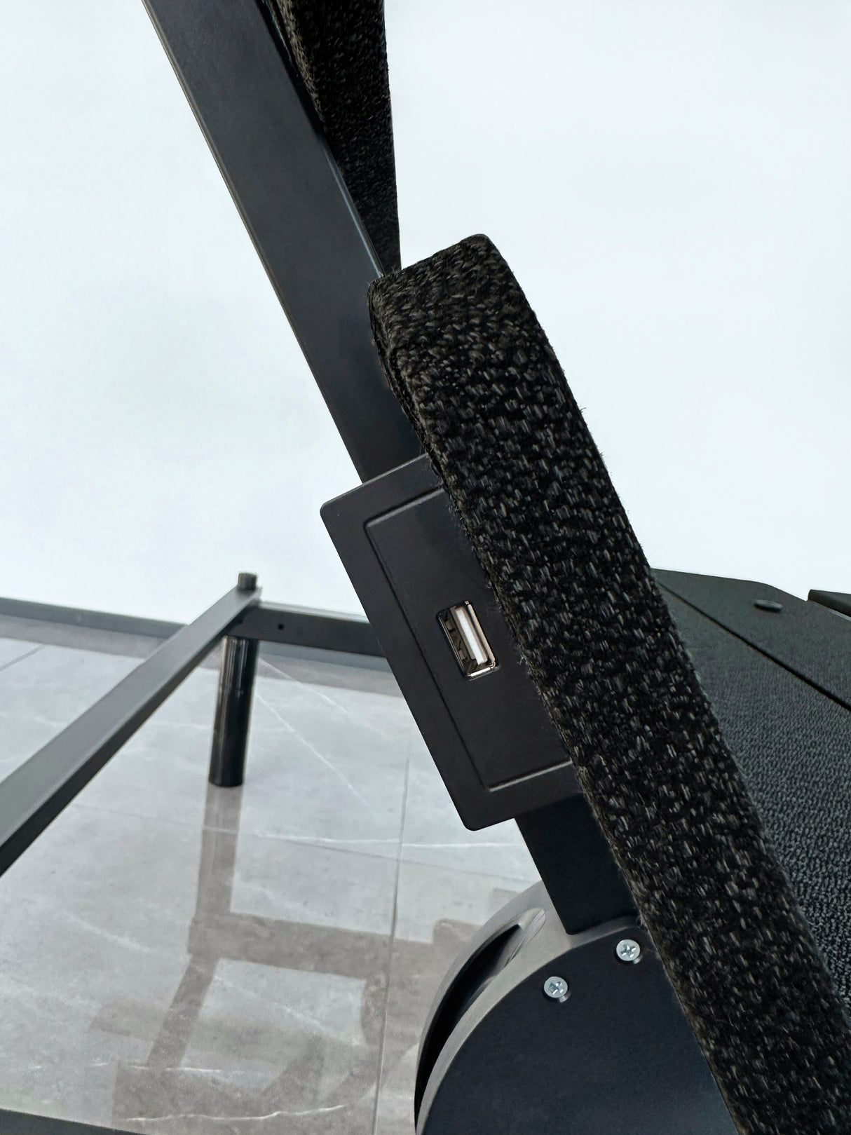 Cosmic Power Base Queen Adjustable Base (Bed Size: Twin XL)