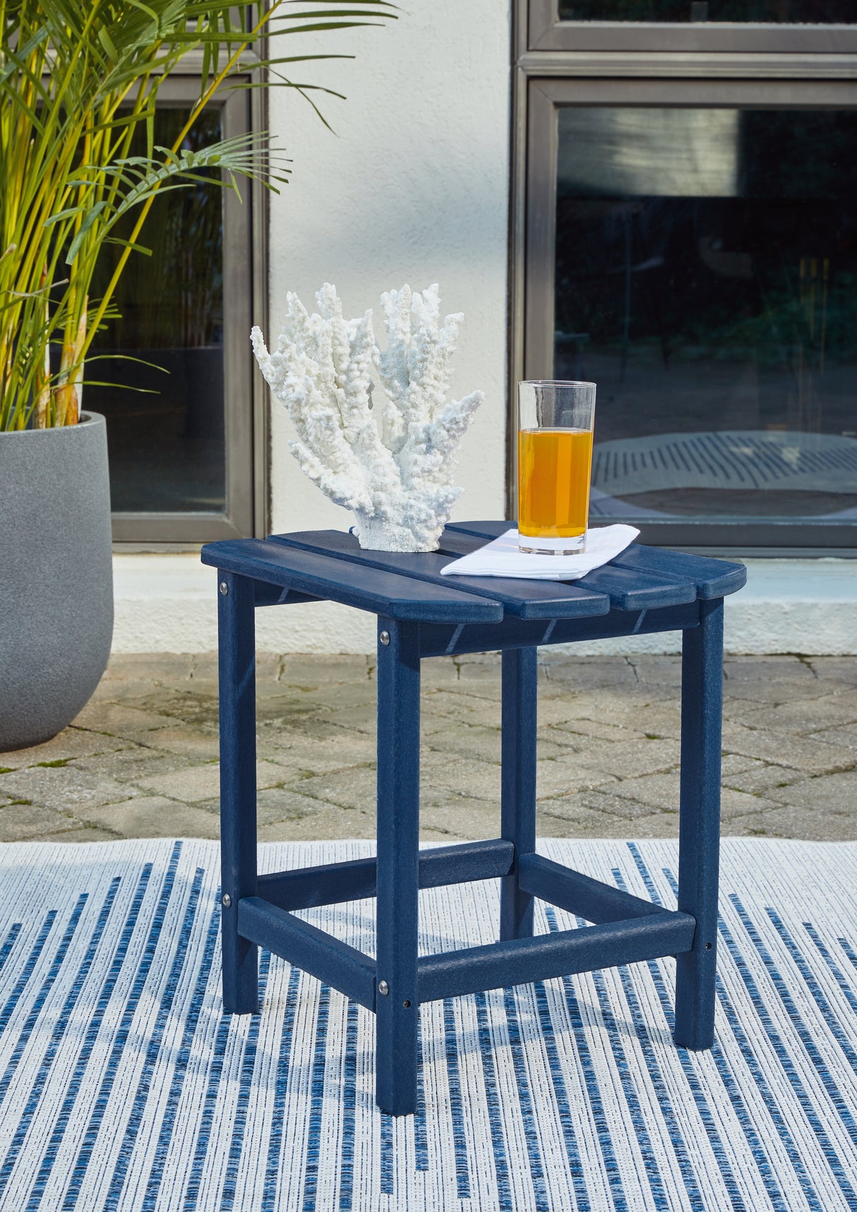 Sundown Treasure End Table (Color: Blue)