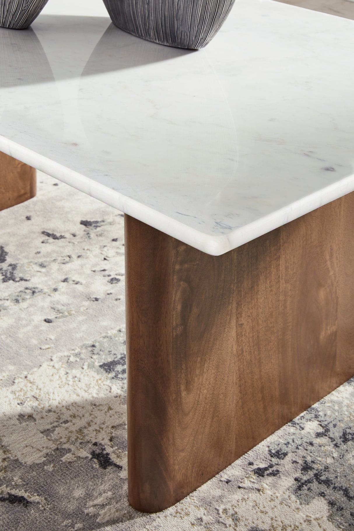 Isanti 3-Piece Coffee Table with 2 End Tables (Coffee Table, End Table, End Table)