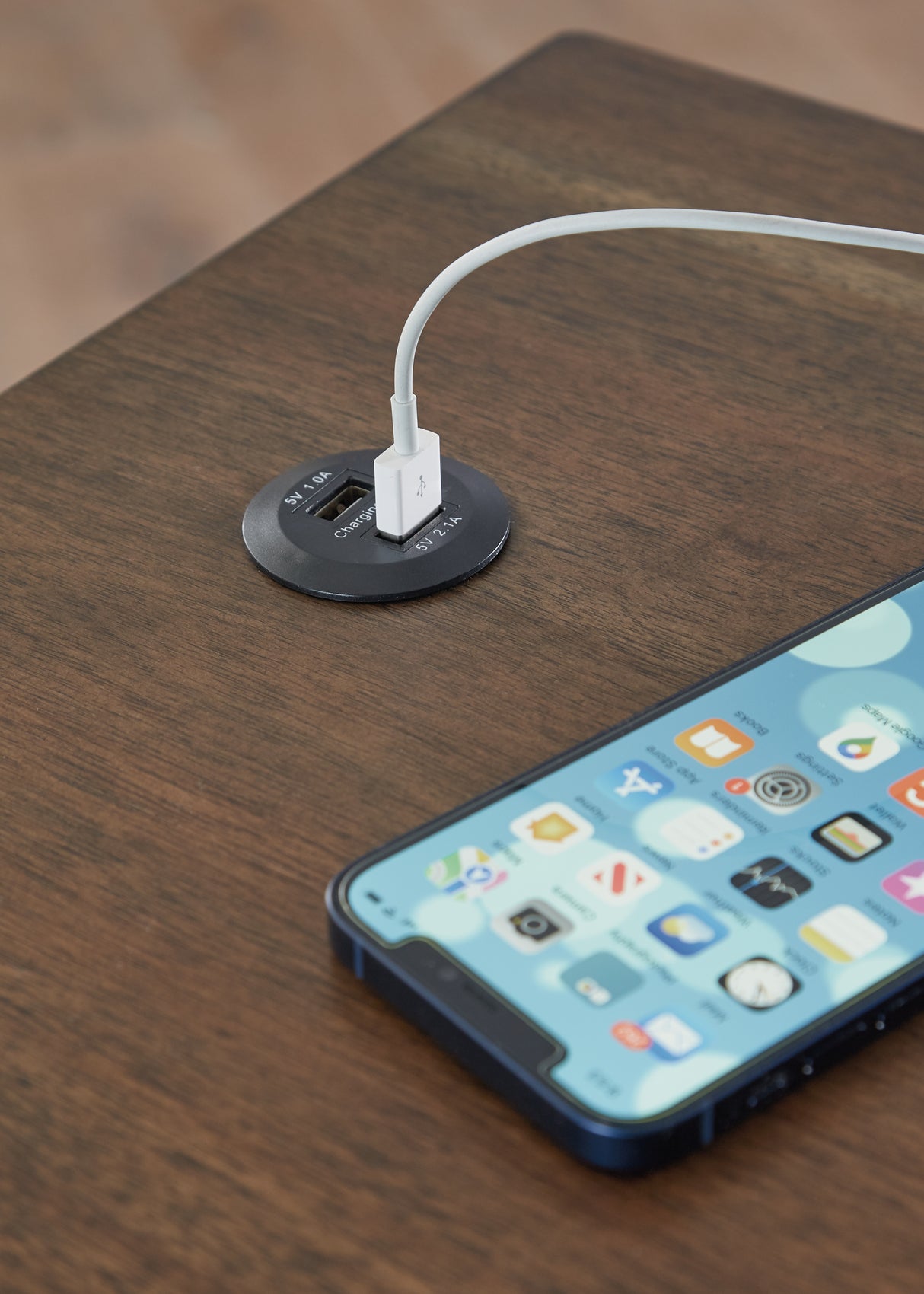 Moriville 3-Piece Coffee Table with 2 End Tables (Lift-Top Coffee Table, Chairside End Table, Chairside End Table)