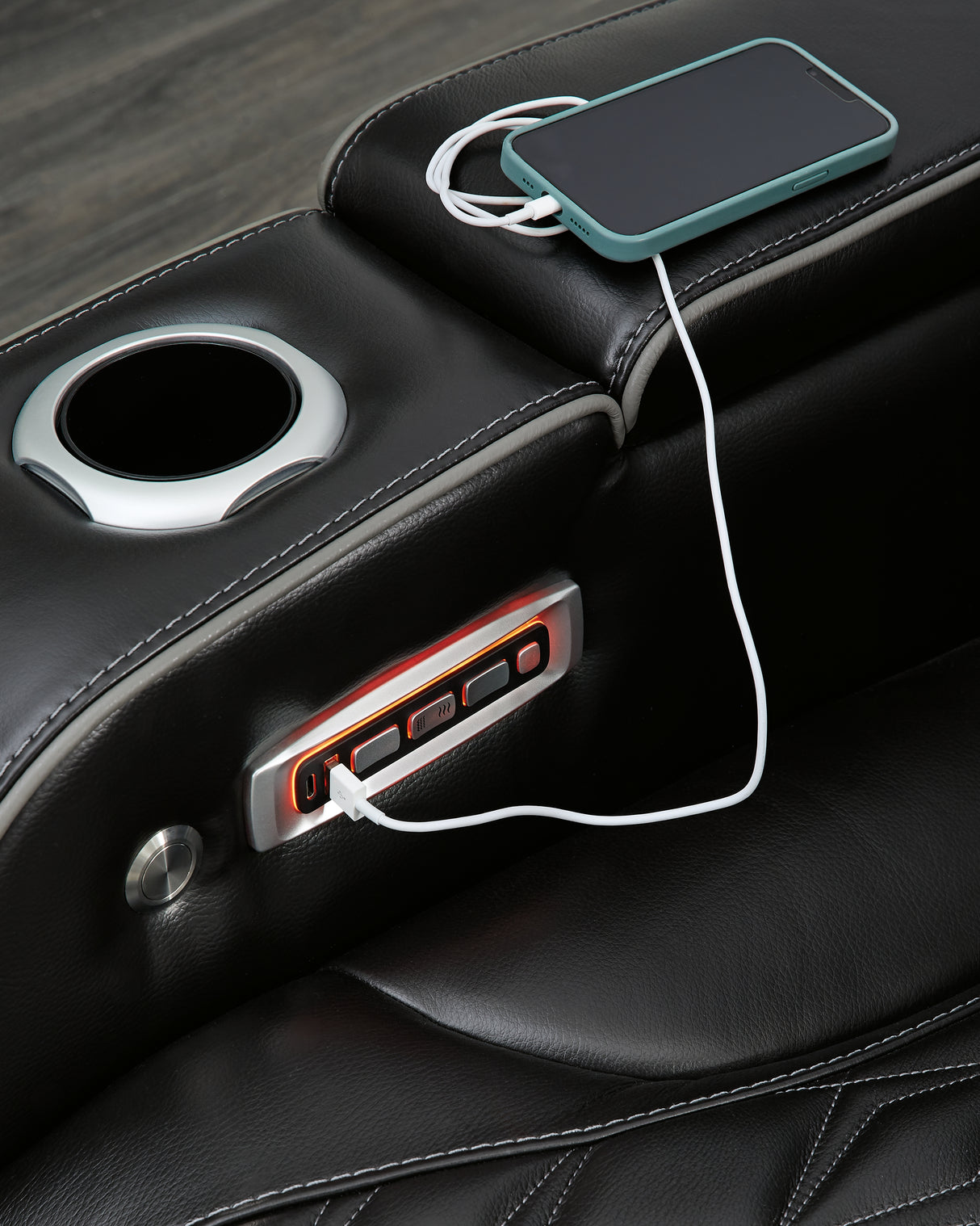 Boyington 3-Piece Sofa, Loveseat and Recliner (Power Reclining Sofa, Power Reclining Loveseat with Console, Power Recliner)