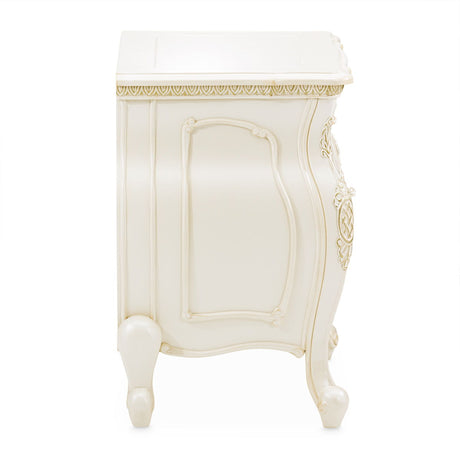 Lavelle - Nightstand - Classic Pearl