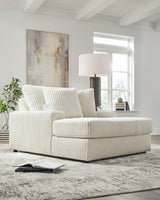 Lindyn Chaise (Color: Ivory)
