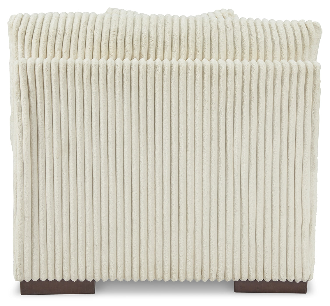 Lindyn 4-Piece Sectional with Chaise (Color: Ivory, Sectional Orientation: Right Arm Facing)