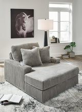 Lindyn Chaise (Color: Fog)