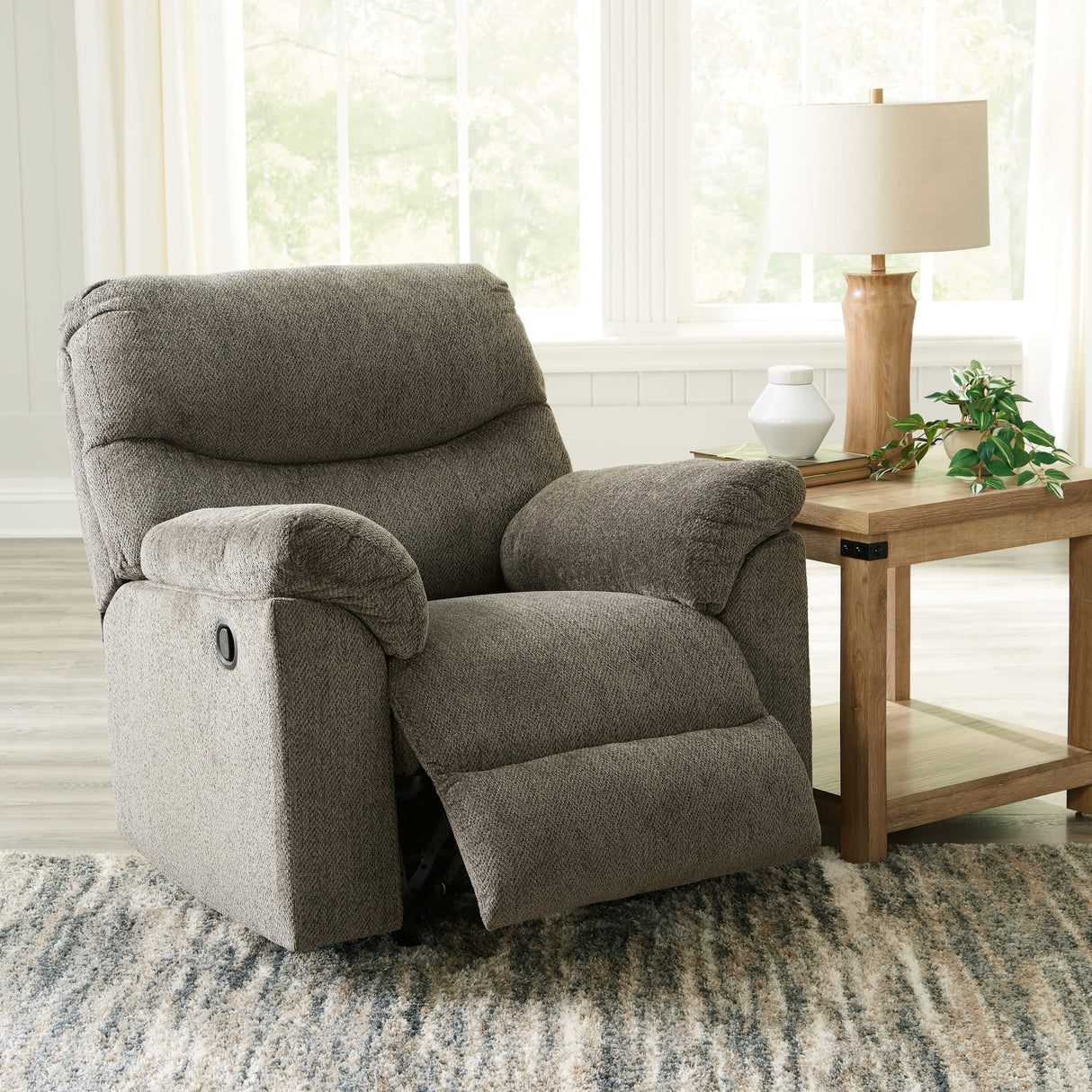 Alphons Recliner (Color: Putty)