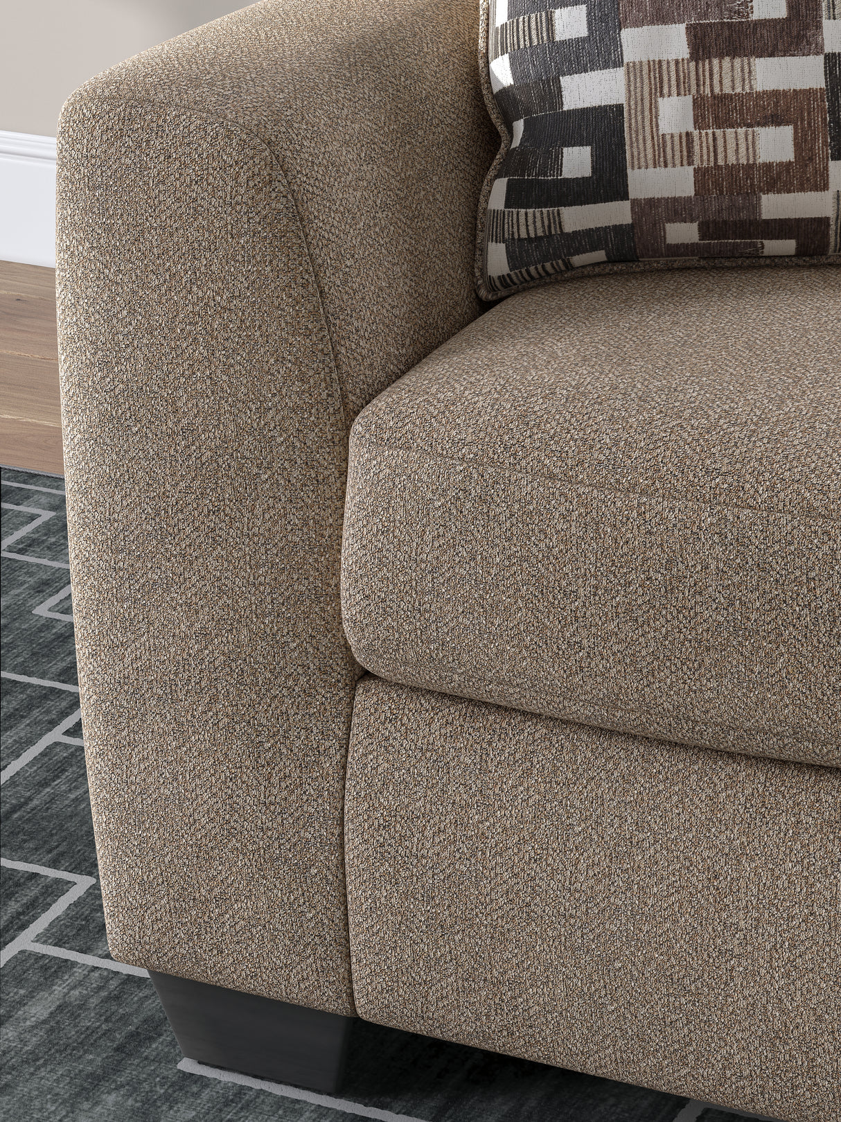 Triston-Peaks Oversized Chair